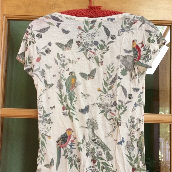 Lucky tee fit for a safari 🦓  🌴 🦒 - Picture 3 of 3